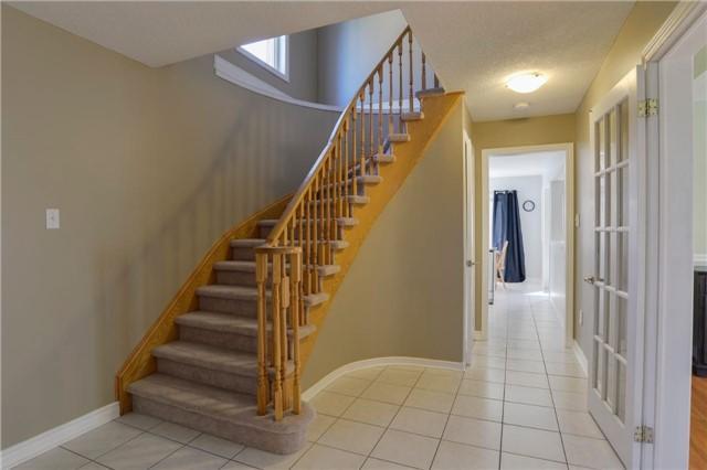 81 Widgeon St, House detached with 3 bedrooms, 4 bathrooms and 2 parking in Barrie ON | Image 3