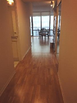 1001 - 832 Bay St, Condo with 1 bedrooms, 1 bathrooms and null parking in Toronto ON | Image 2