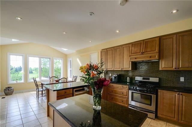 81 Routledge Dr, House detached with 4 bedrooms, 5 bathrooms and 2 parking in Richmond Hill ON | Image 5
