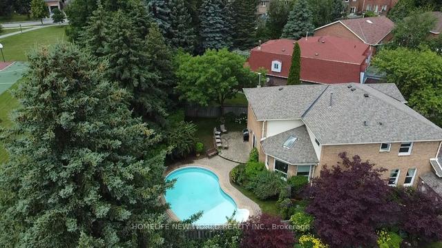 28 Glamorgan Crt, House detached with 4 bedrooms, 4 bathrooms and 6 parking in Markham ON | Image 27