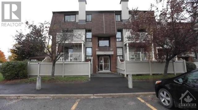 5 - 8 Sweetbriar Circle, Condo with 2 bedrooms, 2 bathrooms and 1 parking in Ottawa ON | Image 1