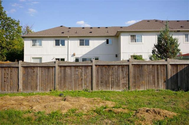 7401 Magistrate Terr, House attached with 3 bedrooms, 3 bathrooms and 3 parking in Mississauga ON | Image 20
