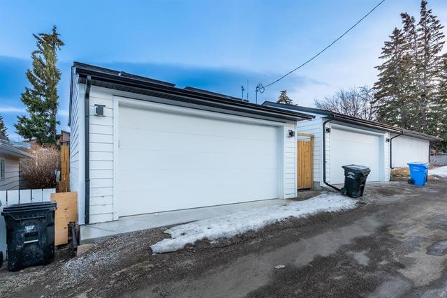 1712 18 Avenue Nw, House detached with 4 bedrooms, 3 bathrooms and 2 parking in Calgary AB | Image 42