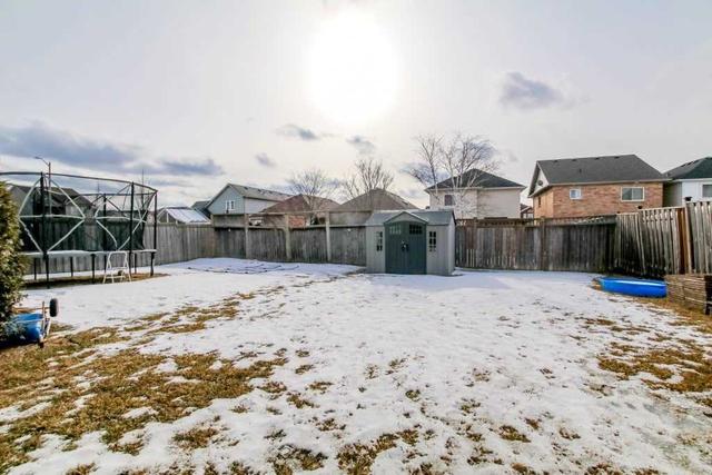 557 Blythwood Sq, House detached with 3 bedrooms, 3 bathrooms and 3 parking in Oshawa ON | Image 14