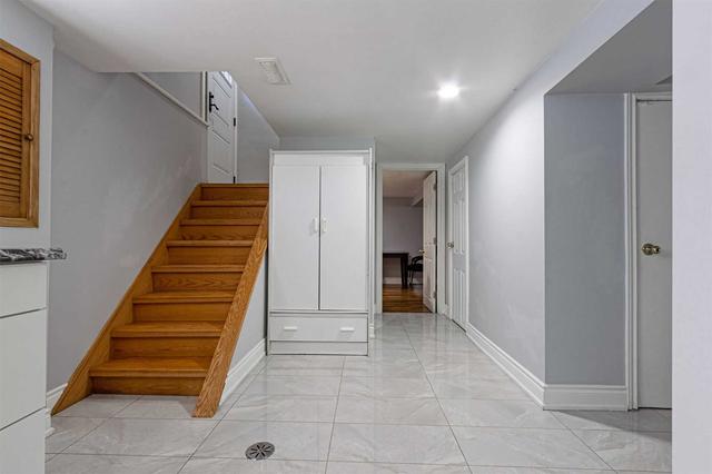45 Enfield Ave, House detached with 4 bedrooms, 3 bathrooms and 5 parking in Toronto ON | Image 13