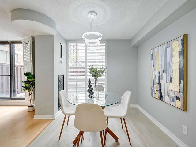 th03 - 89 Mccaul St, Townhouse with 4 bedrooms, 3 bathrooms and 0 parking in Toronto ON | Image 6