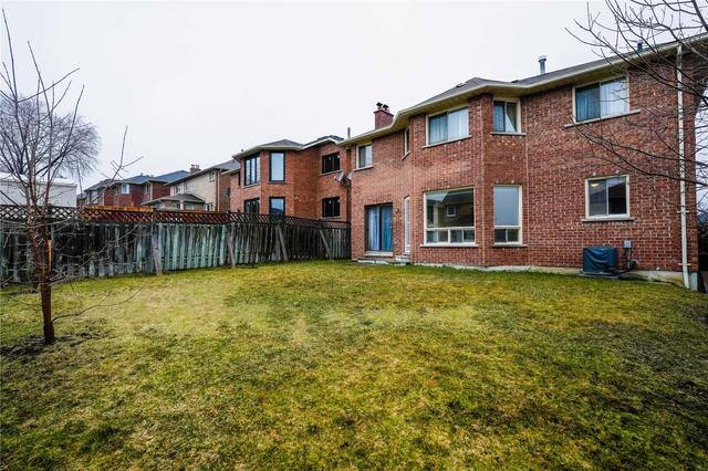 490 Sundown Cres, House detached with 4 bedrooms, 3 bathrooms and 6 parking in Pickering ON | Image 33