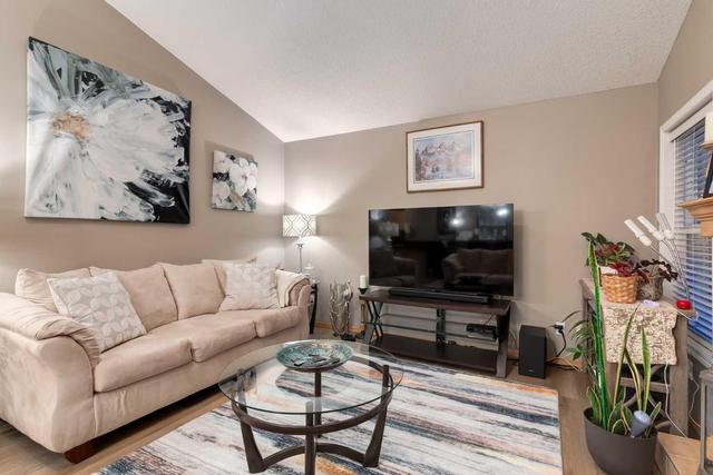 1960 New Brighton Drive Se, House detached with 4 bedrooms, 2 bathrooms and 4 parking in Calgary AB | Image 13