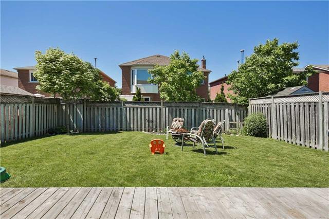 184 Kozlov St, House detached with 3 bedrooms, 2 bathrooms and 2 parking in Barrie ON | Image 12