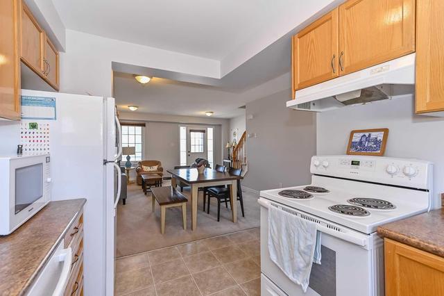 1413 Gordon St, Townhouse with 2 bedrooms, 2 bathrooms and 1 parking in Guelph ON | Image 17
