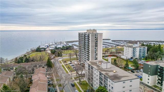 1108 - 2263 Marine Dr, Condo with 2 bedrooms, 1 bathrooms and 1 parking in Oakville ON | Image 12