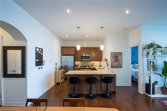 402 - 50 Murray Street W, House attached with 2 bedrooms, 1 bathrooms and 1 parking in Hamilton ON | Image 5