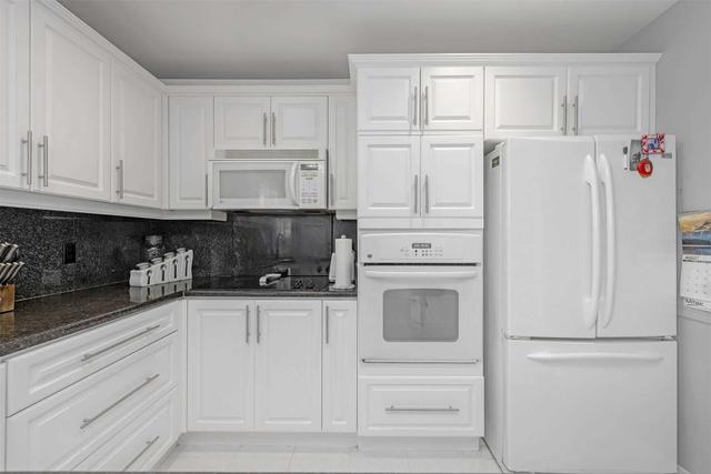 52 Dawn Cres, House detached with 3 bedrooms, 3 bathrooms and 4 parking in Cambridge ON | Image 5
