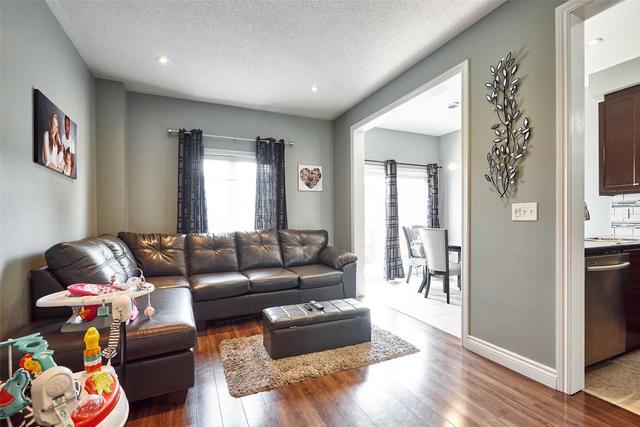82 Bagnell Cres, House detached with 3 bedrooms, 4 bathrooms and 3 parking in Clarington ON | Image 38