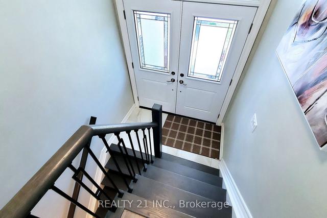 26 Birchard St, House detached with 3 bedrooms, 2 bathrooms and 3 parking in Toronto ON | Image 10