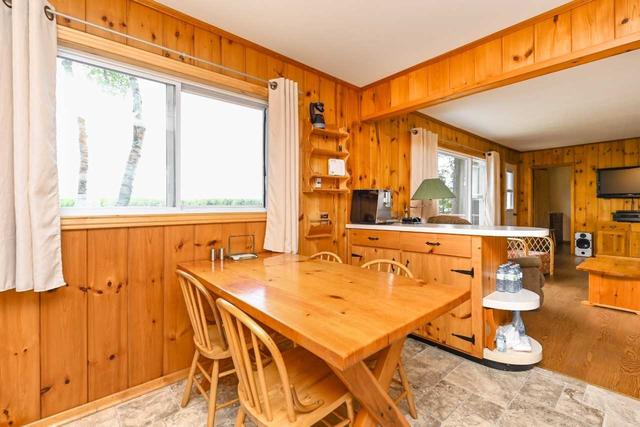 1111 North Pinnacle Point Lane, House detached with 3 bedrooms, 1 bathrooms and 6 parking in Central Frontenac ON | Image 3