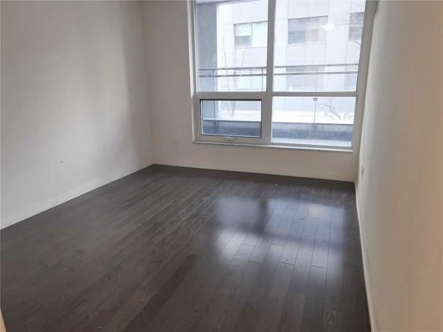 323 - 460 Adelaide St E, Condo with 2 bedrooms, 2 bathrooms and 0 parking in Toronto ON | Image 11