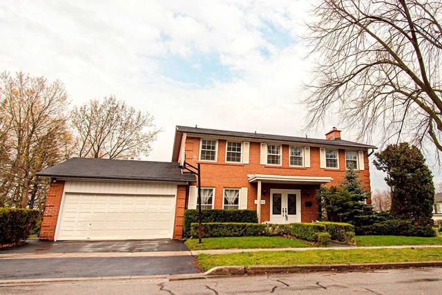 1 Regis Dr, House detached with 4 bedrooms, 4 bathrooms and 4 parking in Toronto ON | Image 1