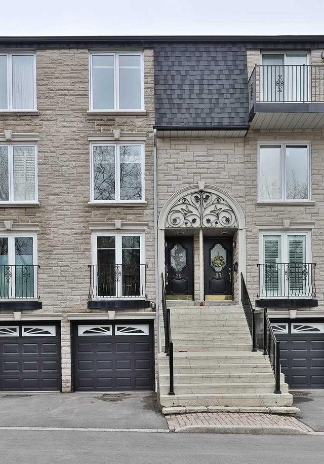 29 Birchbank Lane, Townhouse with 3 bedrooms, 3 bathrooms and 2 parking in Toronto ON | Image 12