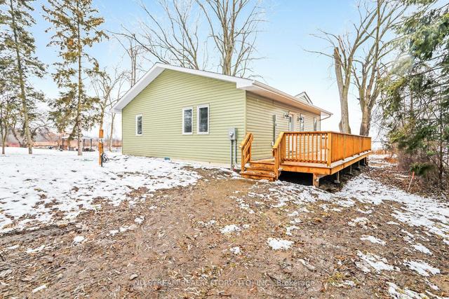1117 Islandview Dr, House detached with 3 bedrooms, 1 bathrooms and 3 parking in Otonabee South Monaghan ON | Image 17
