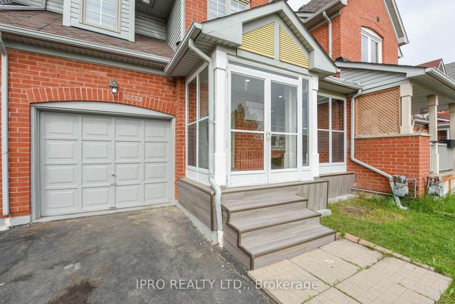 5233 Fairford Cres, House attached with 3 bedrooms, 4 bathrooms and 4 parking in Mississauga ON | Image 12