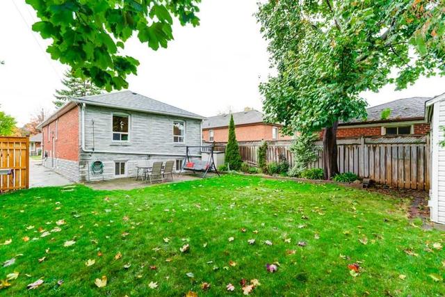 39 Brawley Ave, House detached with 3 bedrooms, 2 bathrooms and 2 parking in Toronto ON | Image 24
