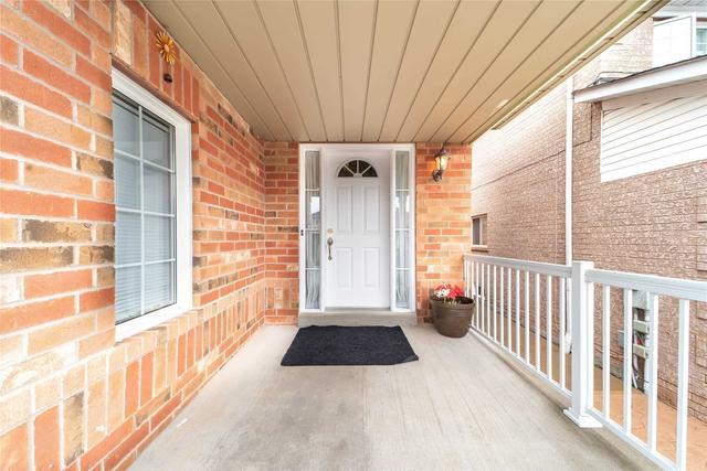 27 Culture Cres, House detached with 3 bedrooms, 3 bathrooms and 6 parking in Brampton ON | Image 30