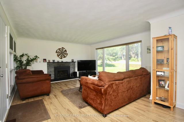 5543 Old Richmond Rd, House detached with 3 bedrooms, 2 bathrooms and 8 parking in Ottawa ON | Image 13