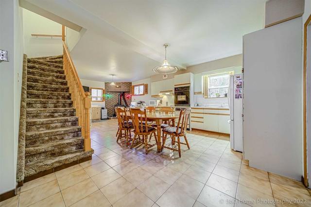 195 Oakmount Rd, House detached with 3 bedrooms, 4 bathrooms and 4 parking in Toronto ON | Image 30