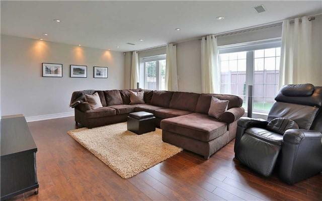 101 Lady Karen Cres, House detached with 4 bedrooms, 5 bathrooms and 4 parking in Vaughan ON | Image 16