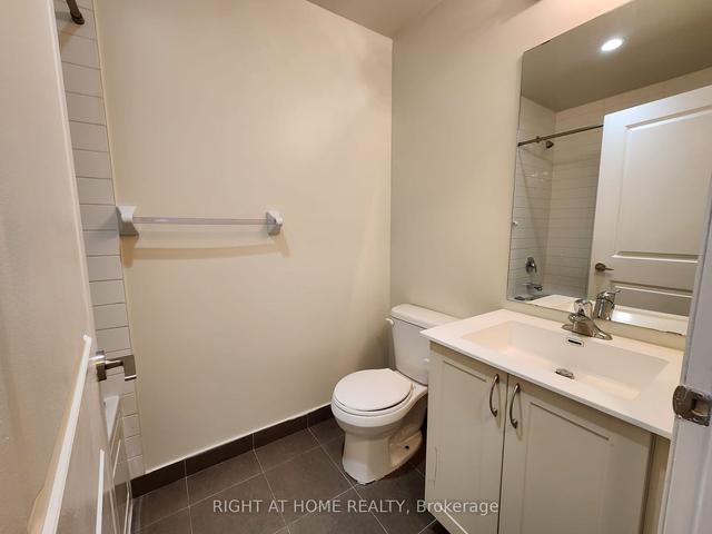 1205 - 39 Annie Craig Dr, Condo with 1 bedrooms, 1 bathrooms and 1 parking in Toronto ON | Image 5