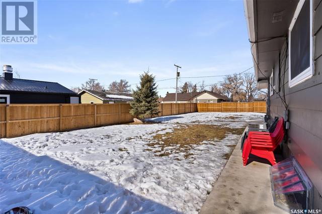 360 Railway Avenue, House detached with 3 bedrooms, 2 bathrooms and null parking in Southey SK | Image 29