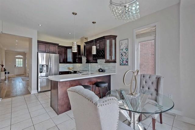 3 Fraserwood Rd, House detached with 4 bedrooms, 4 bathrooms and 3 parking in Vaughan ON | Image 6