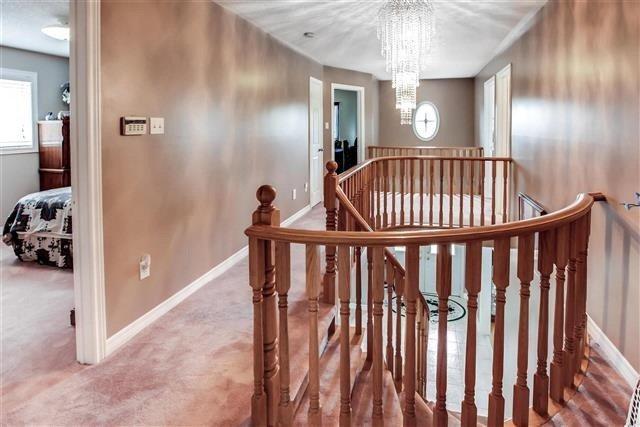 855 Bramble Crt, House detached with 4 bedrooms, 4 bathrooms and 6 parking in Mississauga ON | Image 12