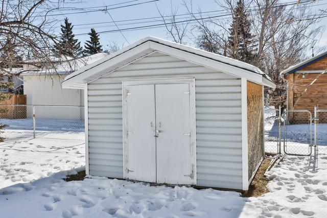 924 Elm Street, House detached with 2 bedrooms, 1 bathrooms and 2 parking in Improvement District No.  4 Waterton AB | Image 24