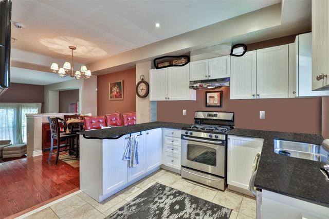 179 Drayton Ave, House attached with 2 bedrooms, 2 bathrooms and 0 parking in Toronto ON | Image 16