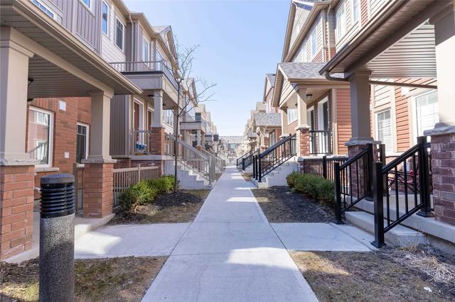 20 - 2500 Hill Rise Crt, Townhouse with 2 bedrooms, 3 bathrooms and 1 parking in Oshawa ON | Image 6