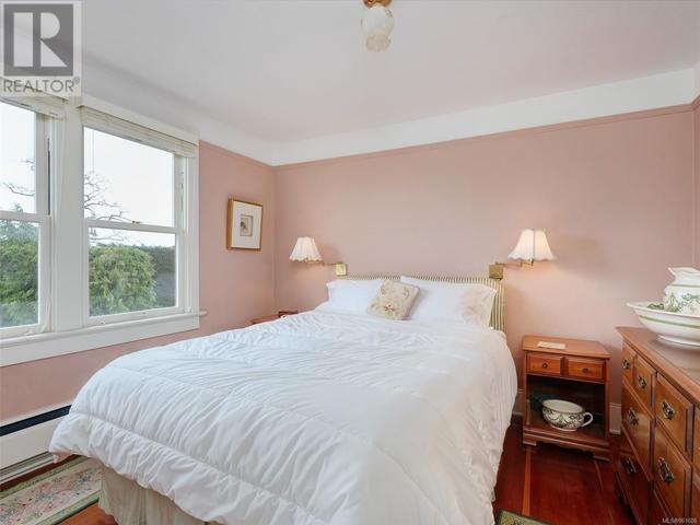 455 Victoria Ave, House detached with 3 bedrooms, 3 bathrooms and 3 parking in Oak Bay BC | Image 13