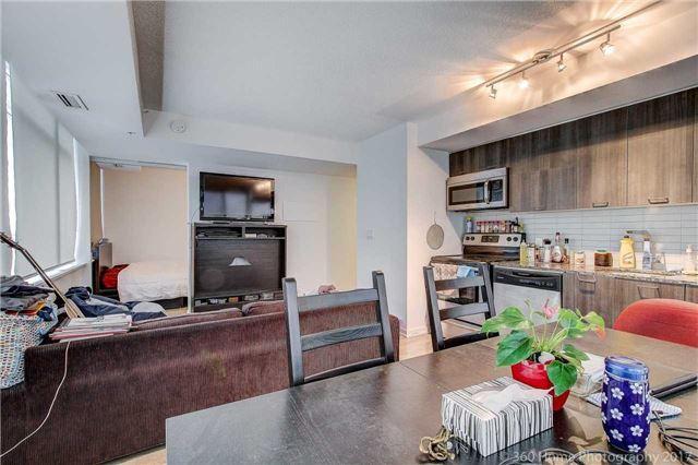 319 - 20 Joe Shuster Way, Condo with 2 bedrooms, 2 bathrooms and 1 parking in Toronto ON | Image 10