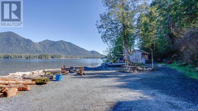 740 Campbell St, House detached with 4 bedrooms, 2 bathrooms and 6 parking in Tofino BC | Image 40
