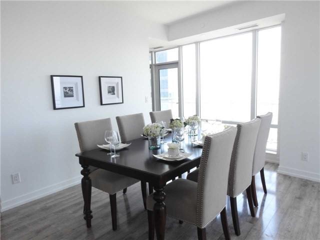 Lph4211 - 21 Widmer St, Condo with 3 bedrooms, 2 bathrooms and 2 parking in Toronto ON | Image 4