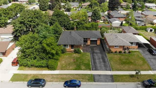 1407 Charles Drive, House detached with 5 bedrooms, 2 bathrooms and 6 parking in Burlington ON | Image 39
