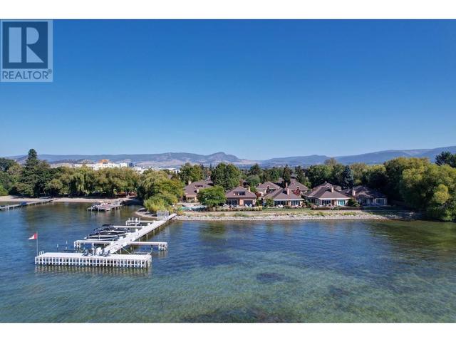 8 - 2368 Abbott Street, House detached with 3 bedrooms, 2 bathrooms and 2 parking in Kelowna BC | Image 3