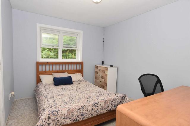 208 Mccrea St, House detached with 3 bedrooms, 1 bathrooms and 9 parking in Clearview ON | Image 17
