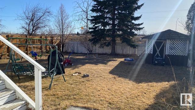 6621 93 St, House detached with 4 bedrooms, 2 bathrooms and null parking in Grande Prairie AB | Image 24