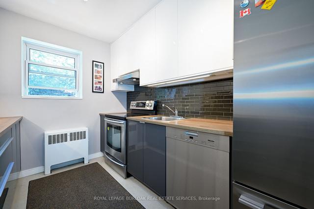 5 - 2418 New St, Condo with 2 bedrooms, 1 bathrooms and 1 parking in Burlington ON | Image 6