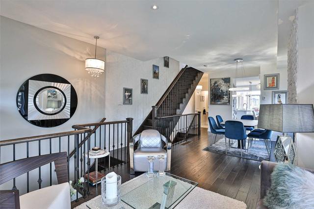 1044b Islington Ave, Townhouse with 3 bedrooms, 4 bathrooms and 2 parking in Toronto ON | Image 32
