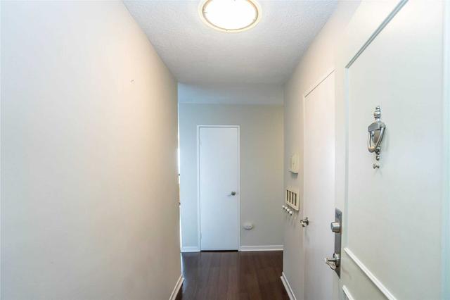 1907 - 50 Elm Dr E, Condo with 3 bedrooms, 2 bathrooms and 2 parking in Mississauga ON | Image 34
