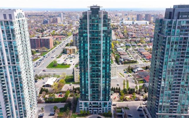 3703 - 3515 Kariya Dr, Condo with 3 bedrooms, 2 bathrooms and 2 parking in Mississauga ON | Image 1