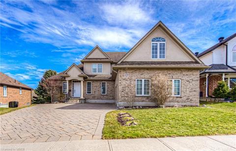 119 Chandos Drive, House detached with 5 bedrooms, 3 bathrooms and 6 parking in Kitchener ON | Card Image